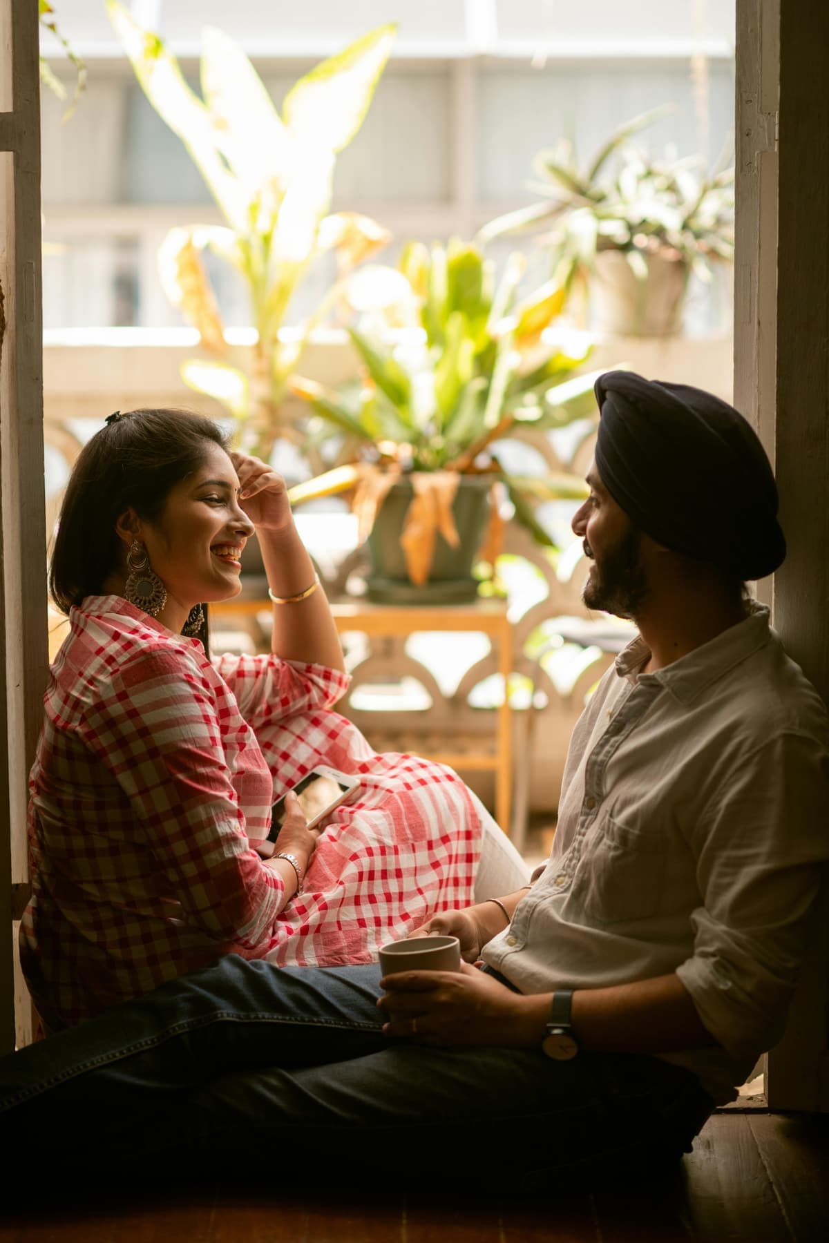 How to Build a Great Dating Profile That Actually Attracts the Right People